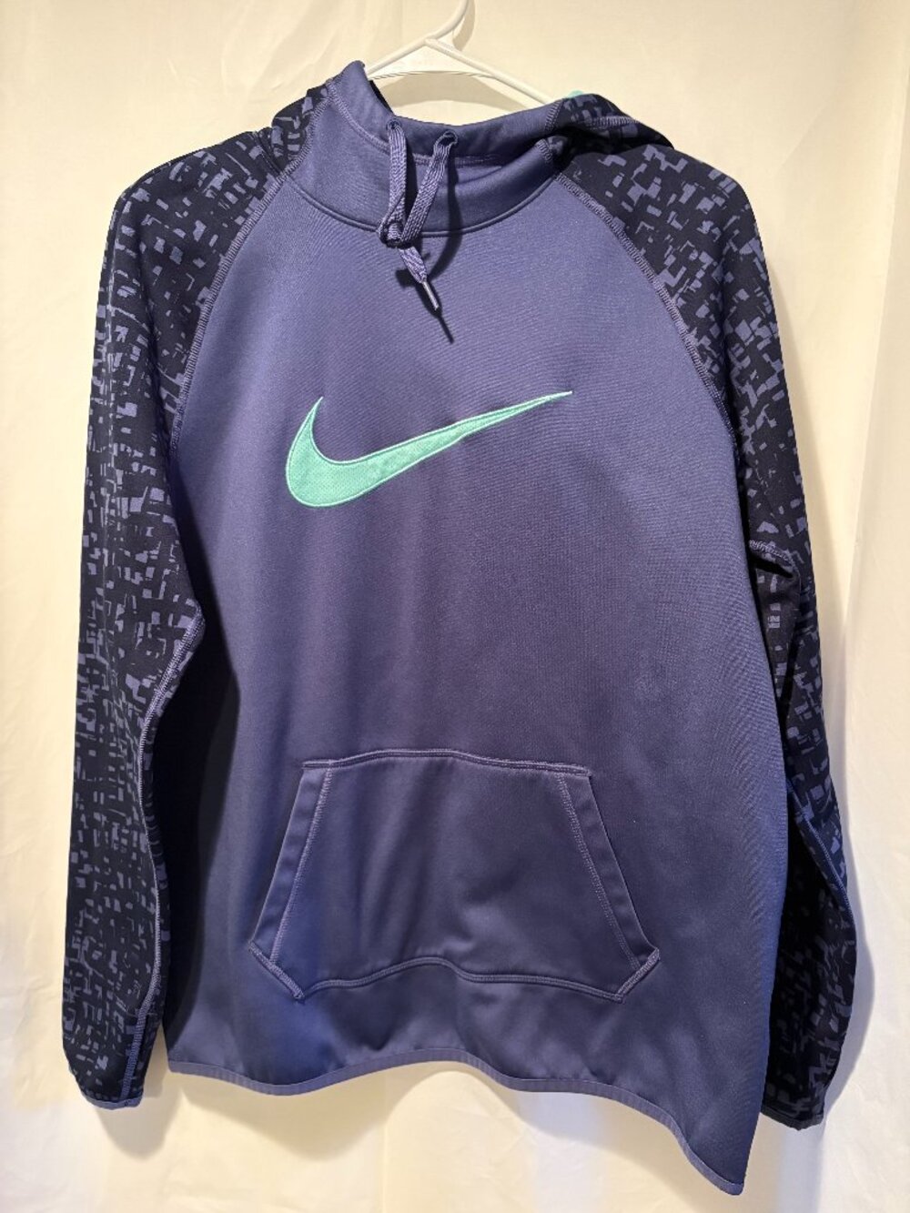Womens Nike Size L Purple Dri-Fit Pullover Performance Hoodie Sweatshirt